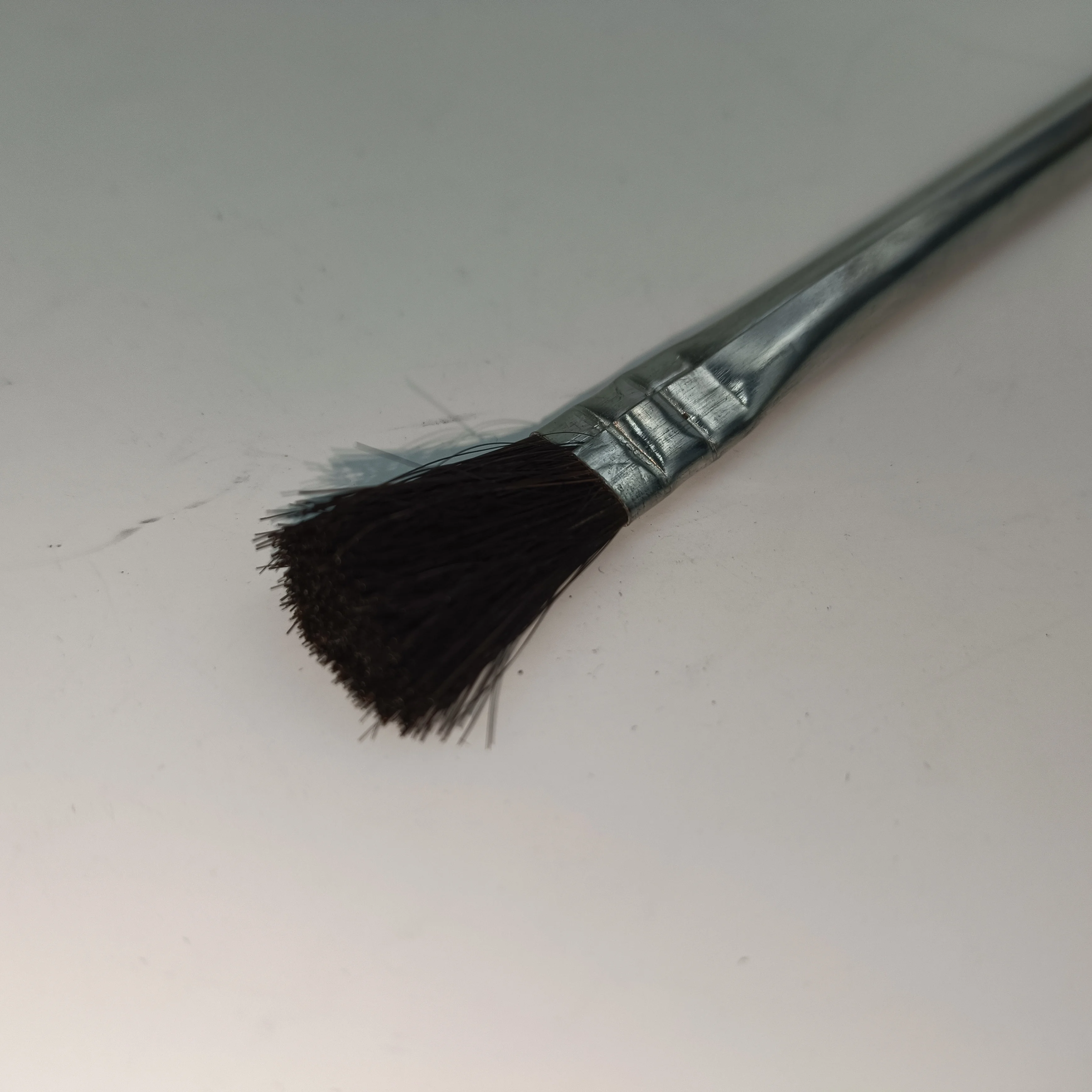 Yep Cheap Price Metal Tube Dyed Black Bristles Acid Brush