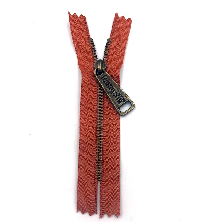 Customized 4#  No end  Non Lock Nickel Free  Eco Friendly Gun Metal Color  Puller Metal Handbag Zipper