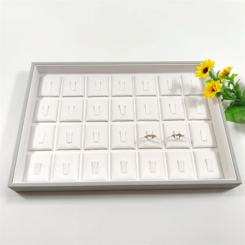 Высокое качество pu дисплей ювелирных изделий лоток кожаная коробка сильное Кольцо Кулон Браслет Дисплей Лотки