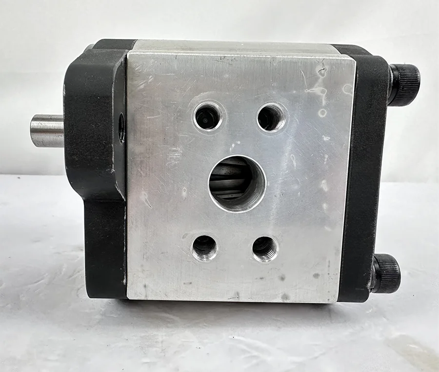 Universal Pumps Silent Gear Pumps for Hydraulic Lift Trucks and Hydraulic Tailgates