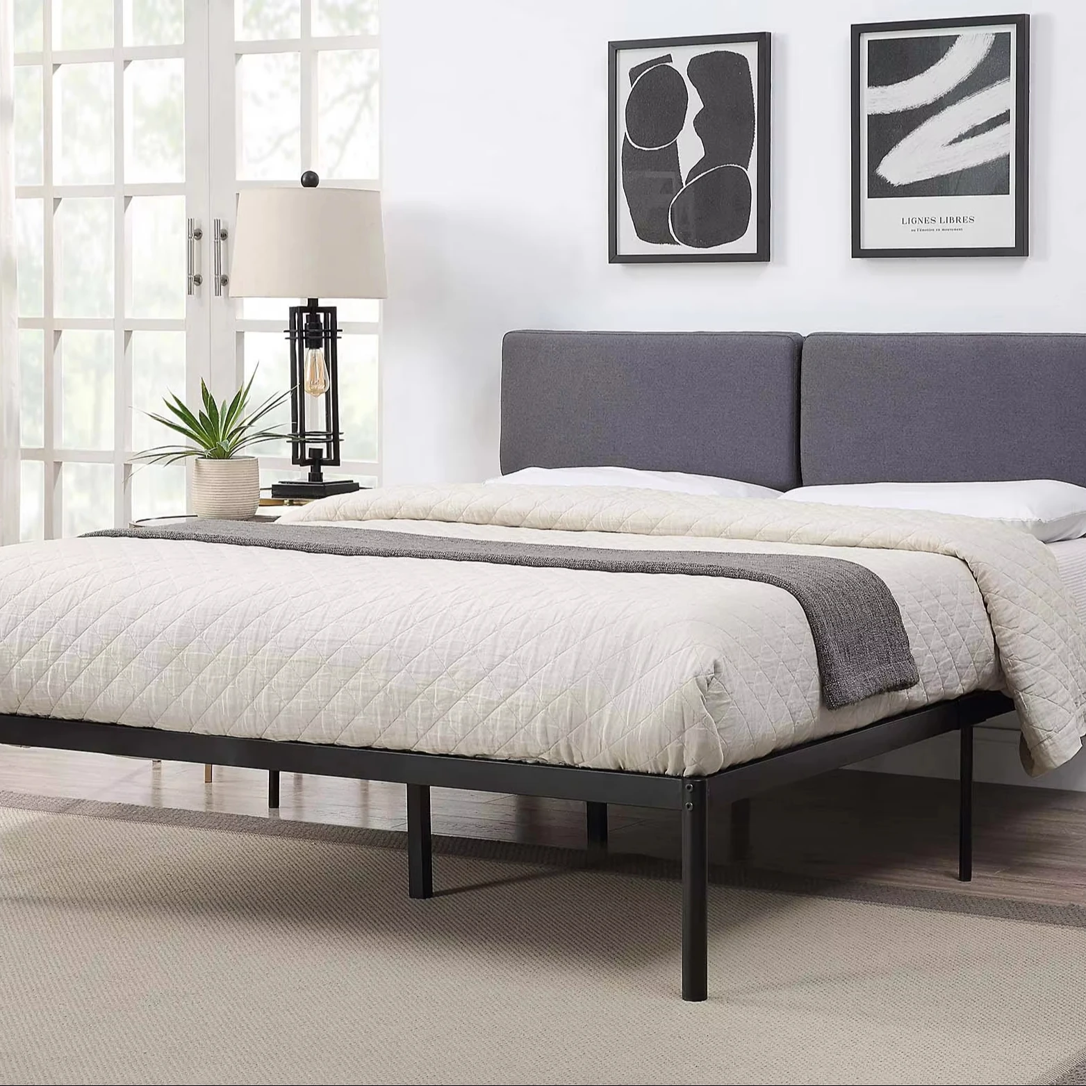 Modern Metal Iron Bed Frame Durable Bedroom Furniture