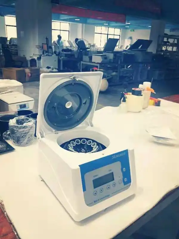 Small low speed, light weight and high precision centrifuge for beauty and medical sample separation