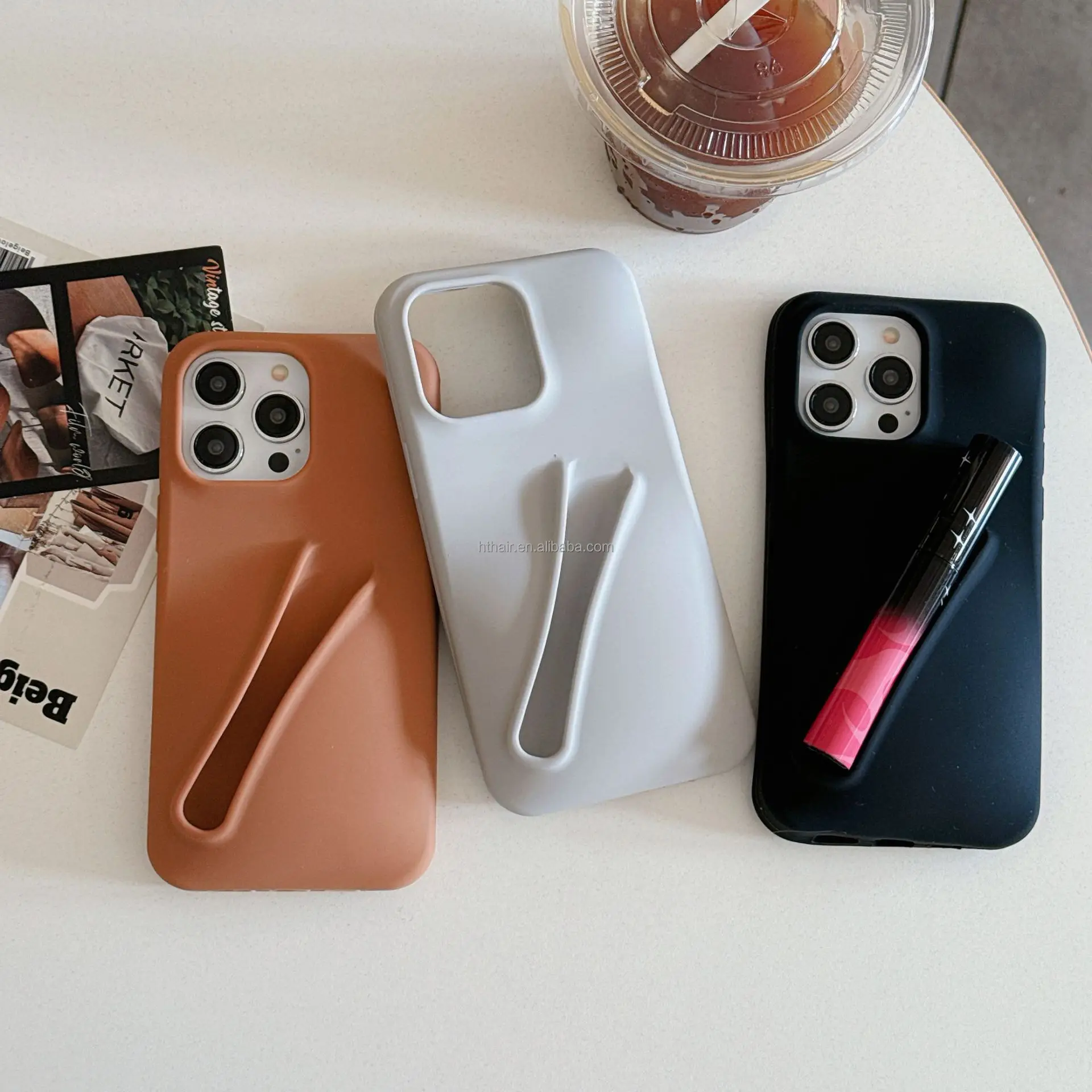 wholesale shimmery plumping lip gloss with shea butter cruelty free vegan liquid tinted lip balm oil with phone case