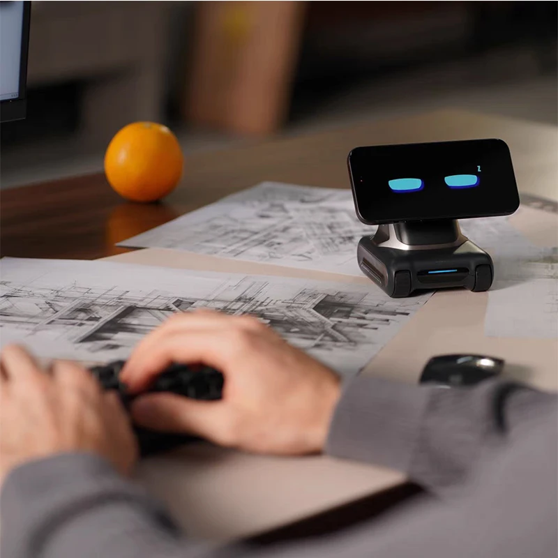 Pre Sale New Design Looi Robot AI Intelligent Robot for Phone Accompany for Kids Desk Toy
