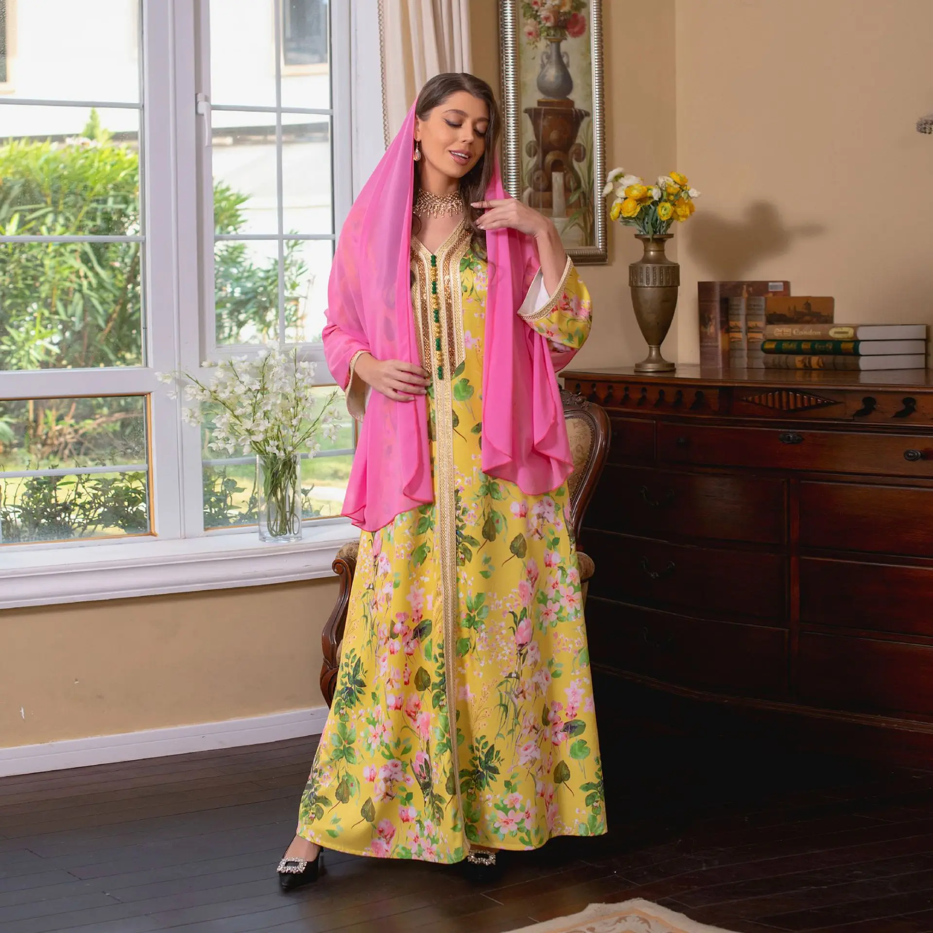 Fashion V Neck Long Sleeve Rhinestone Middle East Robe Gown Floral Printed Embroidery Dubai Abaya Maxi Dress For Women