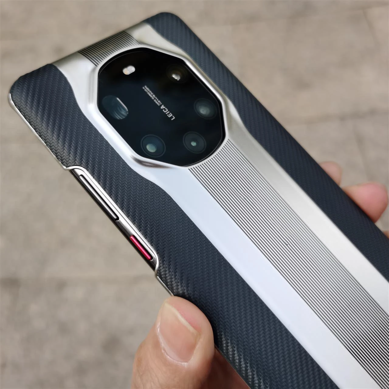 Luxury Carbon Fiber Leather Case for Huawei Mate 40RS Porsches Design Sports Car Electroplated Carbon Fiber Leather Back Cover