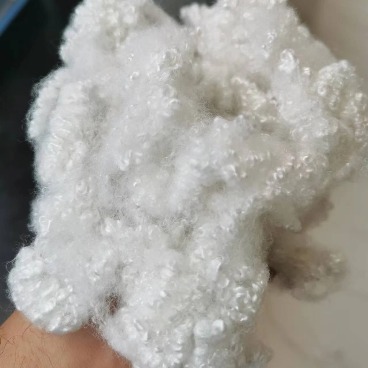 wholesales 3dx64mm hollow conjugated   recycled polyester staple fiber no fluoresecence with GRS certificate