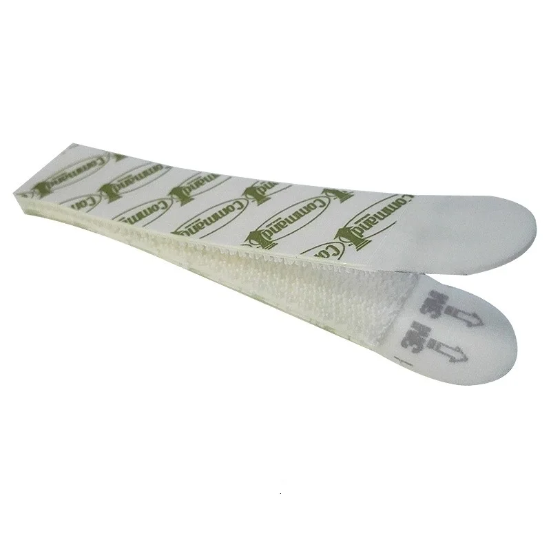 
Loose Packaging Command Picture Frame Hanging Strips Used on wall hanging wood picture frame 