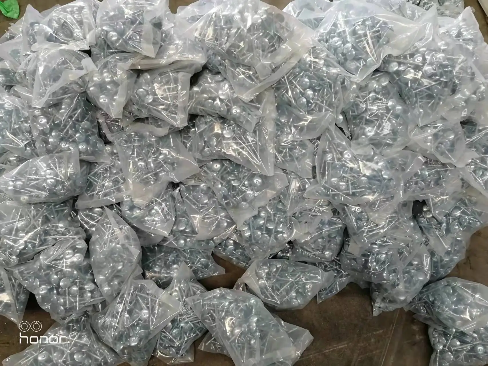 Factory price stone coated roofing nails galvanized corrugated nails with rubber gasket