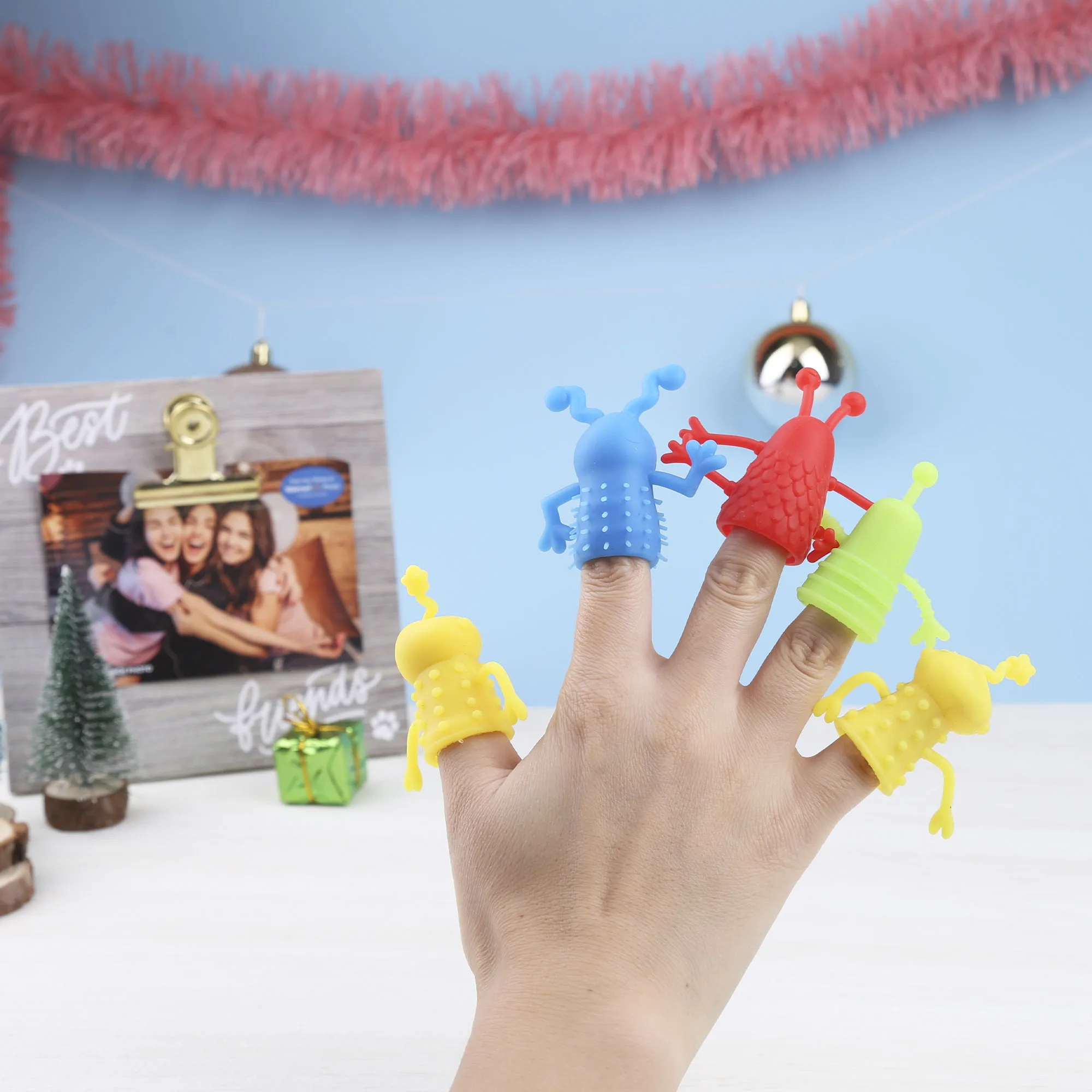 Christmas 8 ct Finger Puppet Toy TPR Soft Baby Hand Puppet Finger Monster Finger Novelty toy set