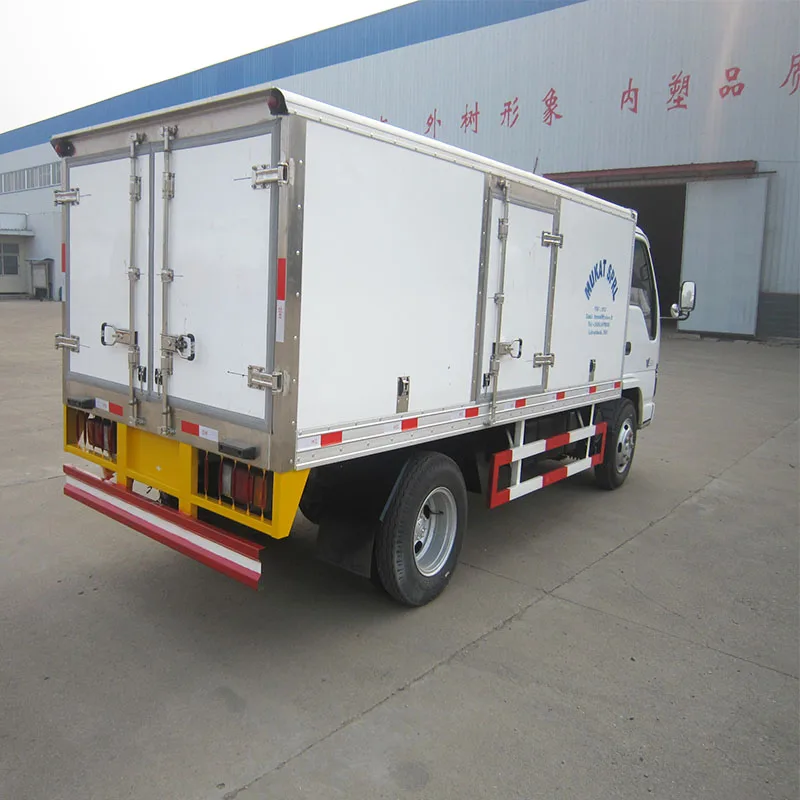 Japan 4x2 6 Wheels Mini THERMO KING Refrigerator Truck Cold Van Truck Fresh Fruit Meat Seafood Ice Cream Delivery Truck