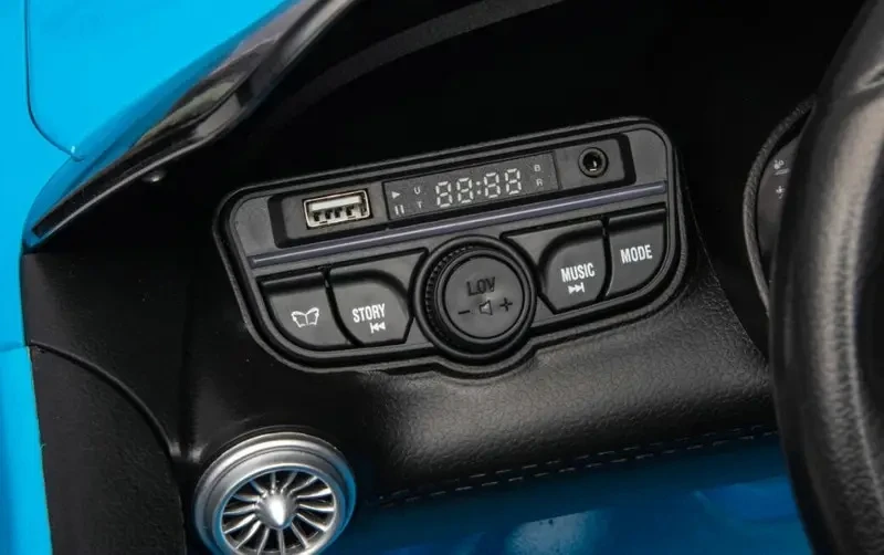 24V на батарейках четырехъядерный автомобиль черного цвета