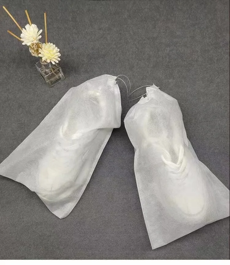 Wholesale Price Sustainable PP Raw Material Non-woven Fabrics Roll For Shoe Bag