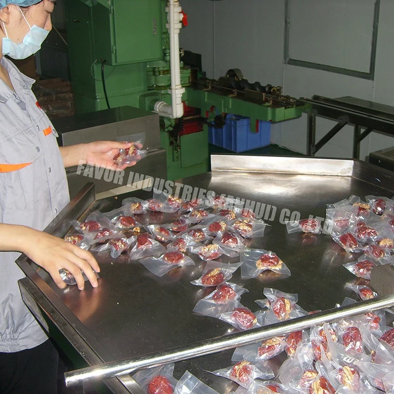 Wholesale Cheap And OEM Professional Nut & Kernel Snacks Baked & Vacuum Packed Jujube Walnut As Nuts And Dried Fruits