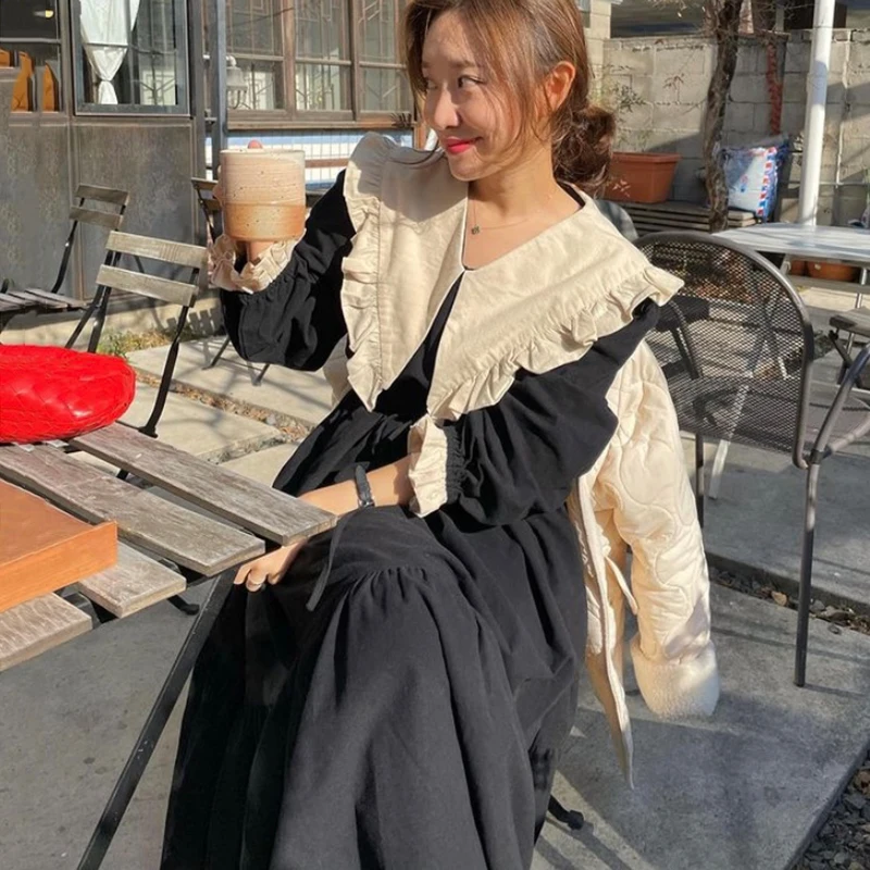 Wholesale Autumn 2022 South Korea Chic Foreign Style Large Lapel Contrast Color Press Pleat Lace Up Waist Wide Loose Hem Dress