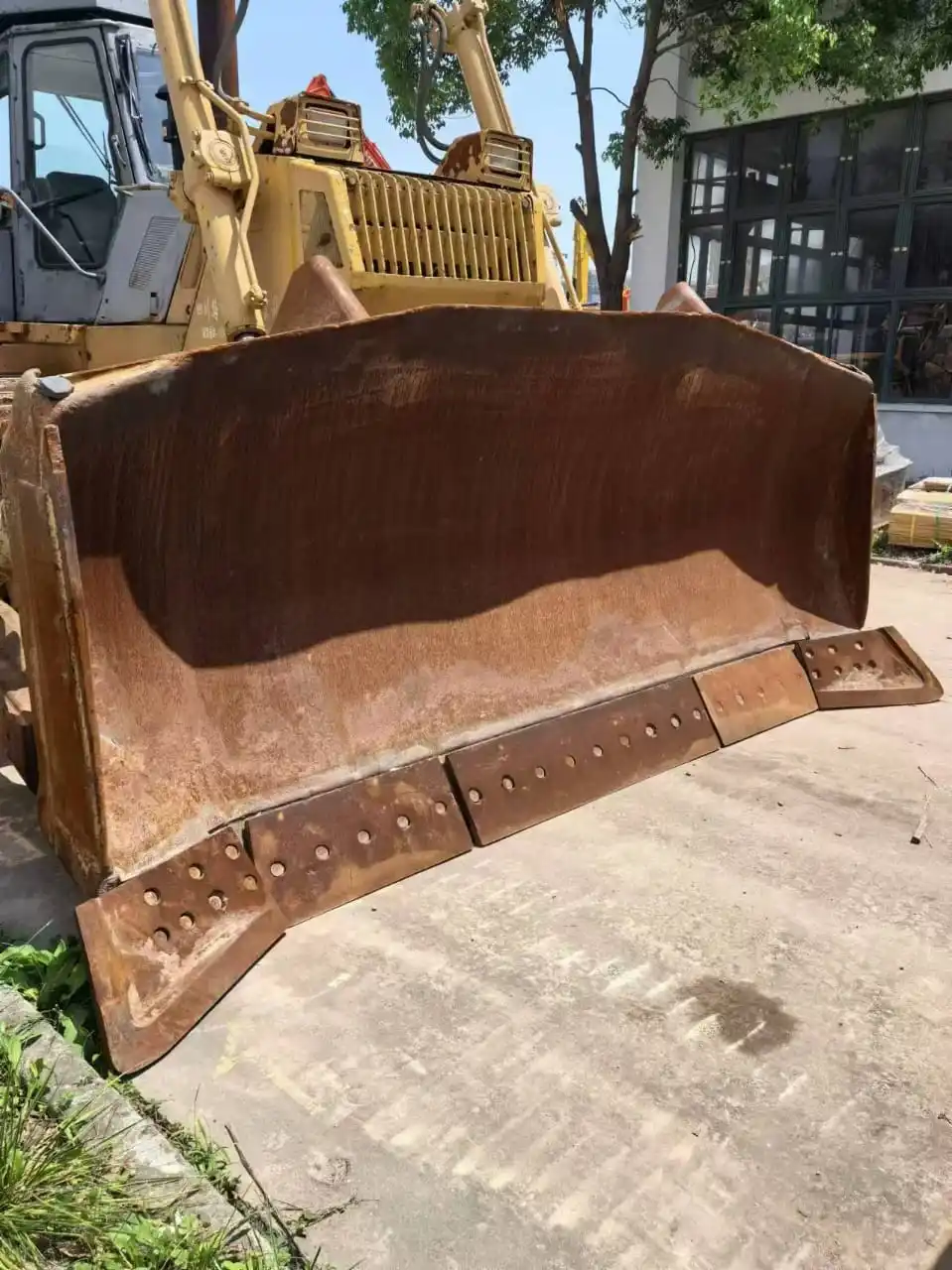 Used Original Year 2012 Komatsu Bulldozer D155AX-5 Good Performance 39 Ton Crawler Machine for Sale Shanghai Stock in China