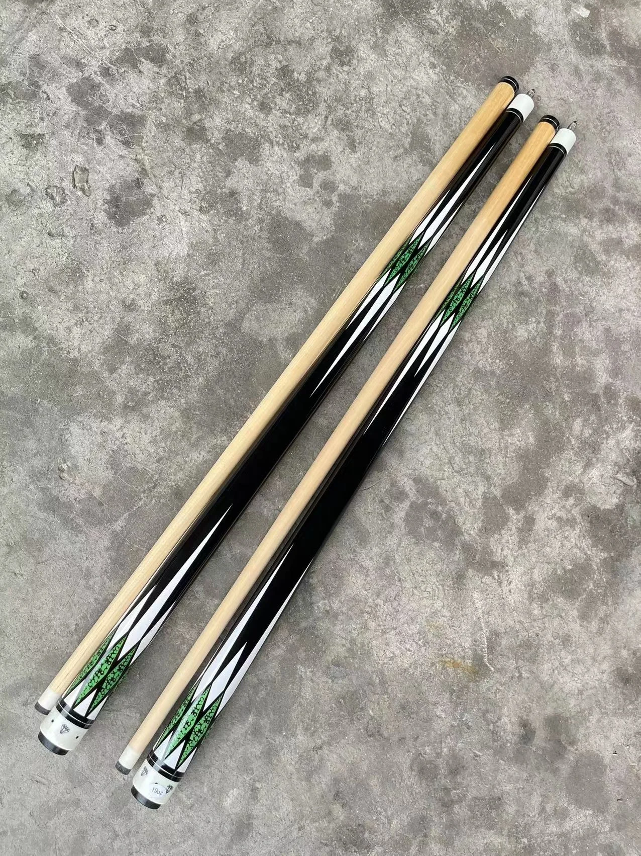 Classic diamond style maple wood 9 ball pool cue billiard sticks 57inch billiard cue stick with 13mm tip