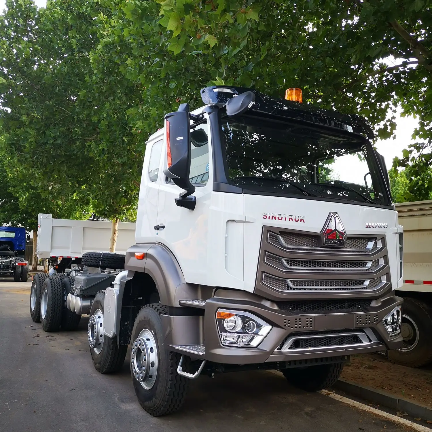 Factory Low Price Sinotruck Howo NX 6*4 Tractor truck with 380 diesel engine