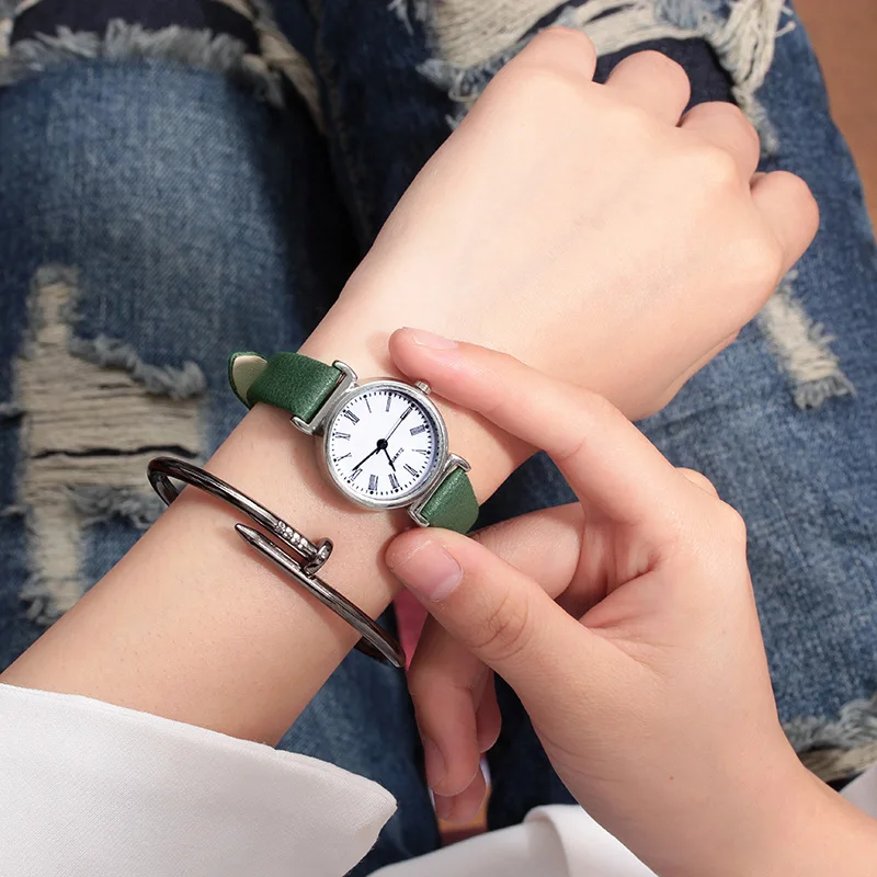 
New Korean version of simple fresh and versatile temperament red thin strap waterproof student female quartz watch 