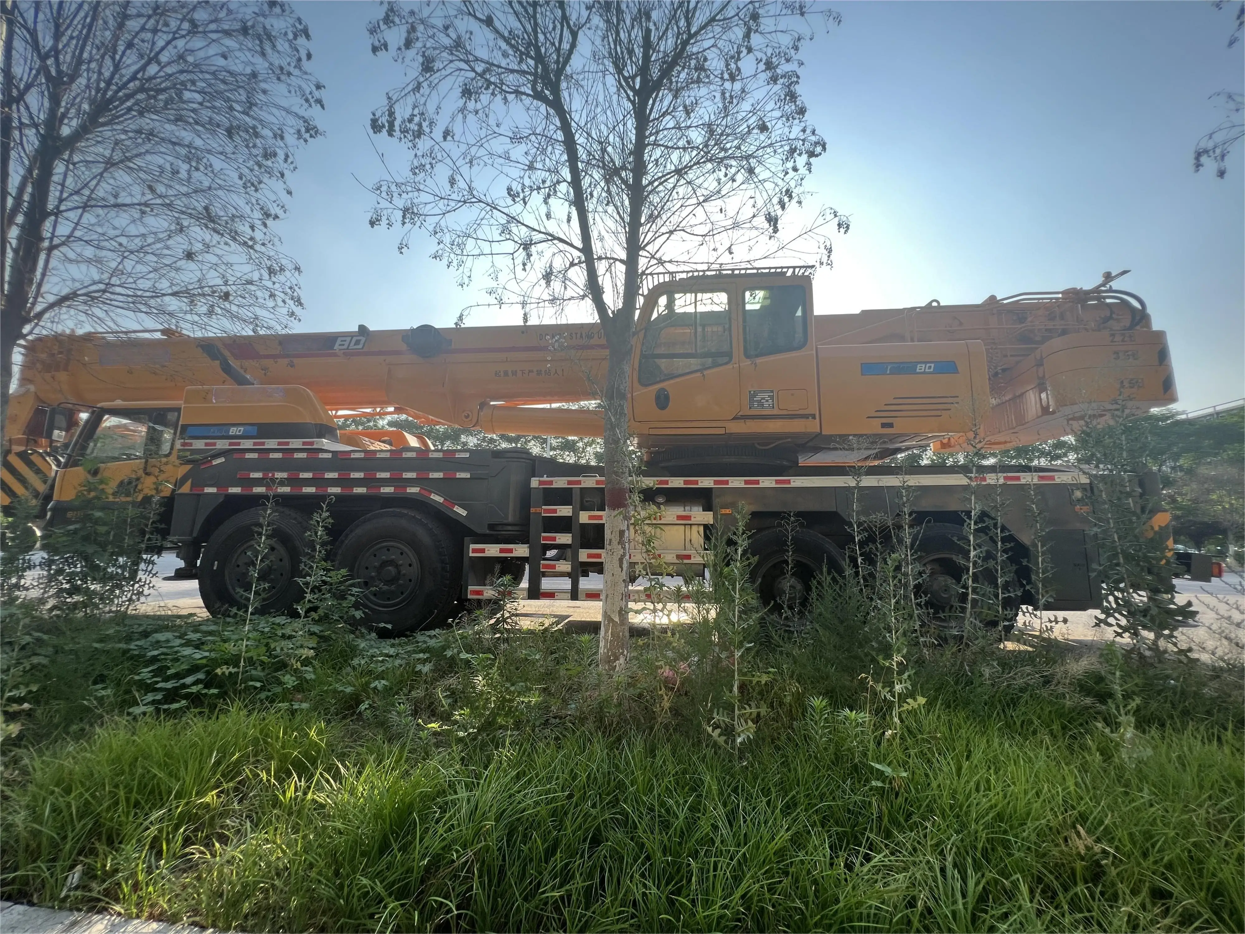 X 80 ton XCT80  boom truck cranes sale