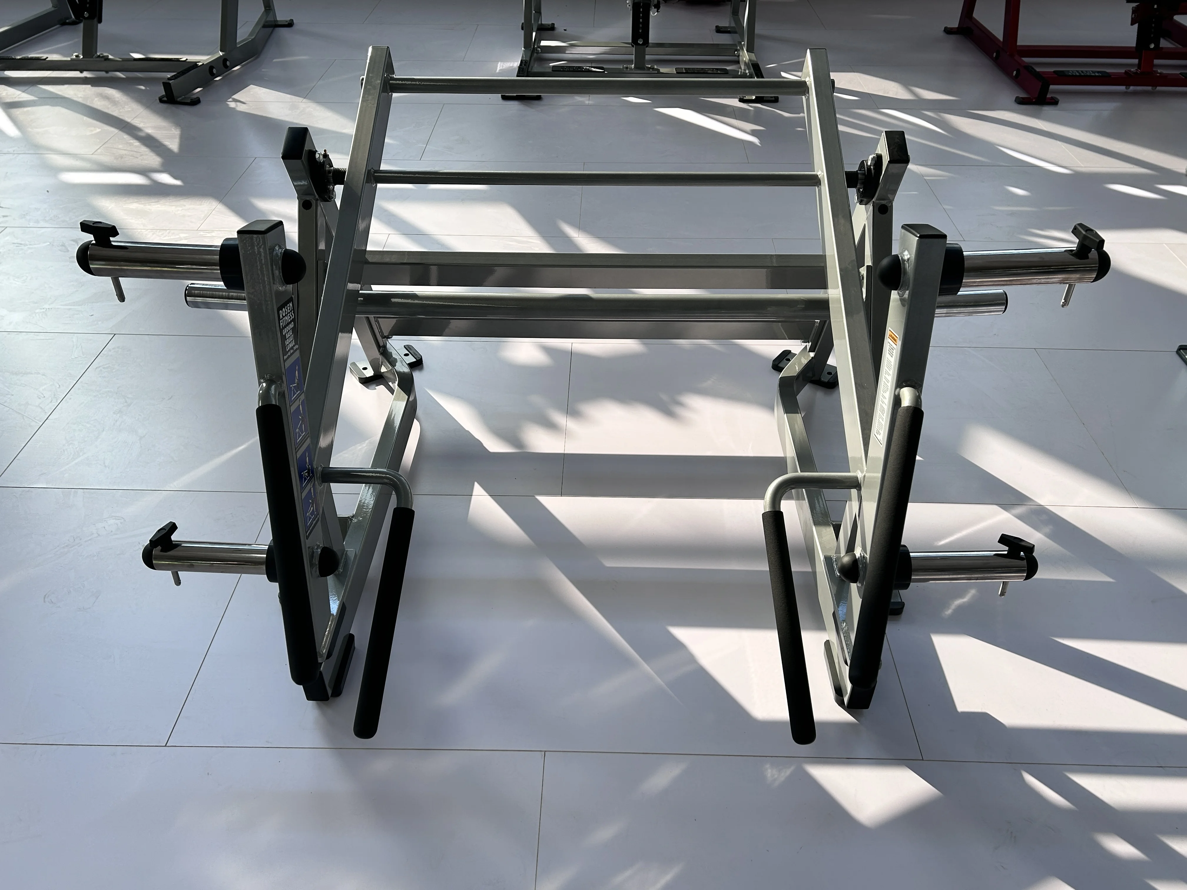 Factory Price Advanced Gym Workout Equipment Commercial Use Three Thickness Square Tube Ground Base Squat Lunge For Fitness