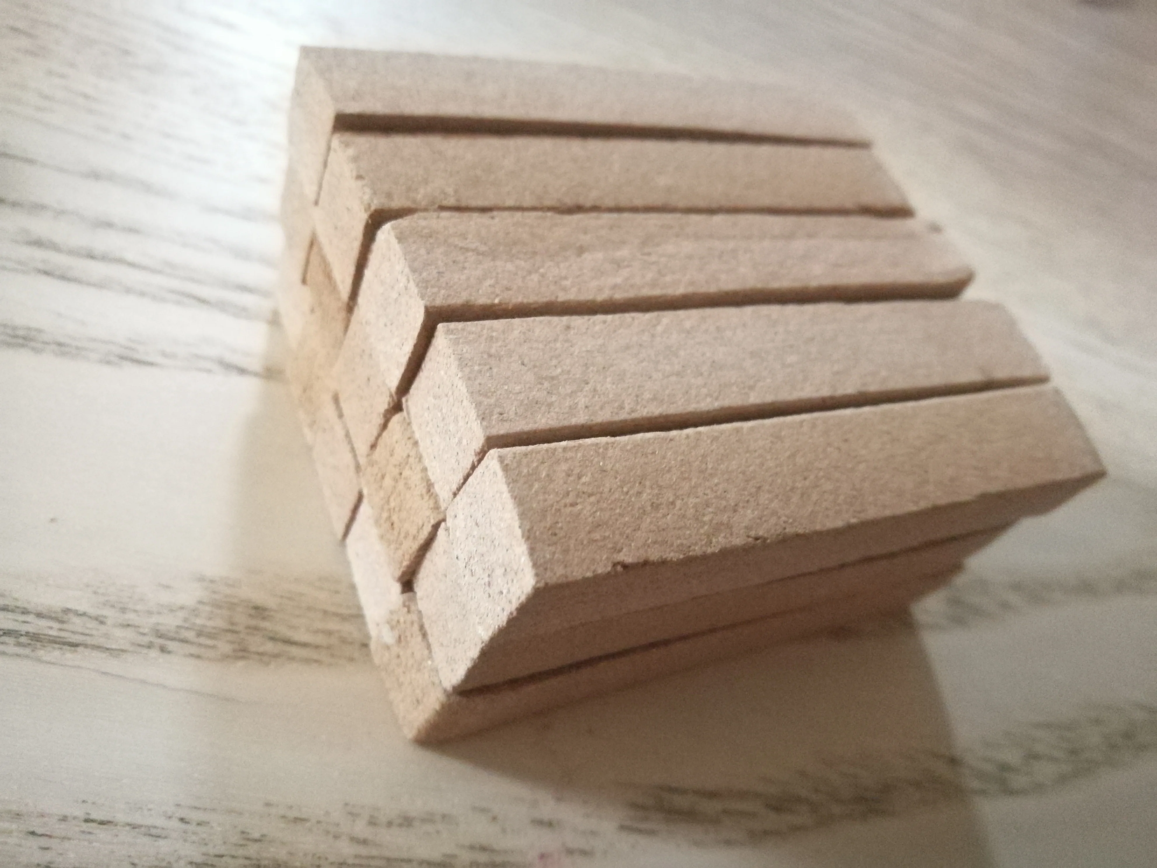 High Standard Oud sticks Natural Aga wood no chemicals for Arabic Wholesale