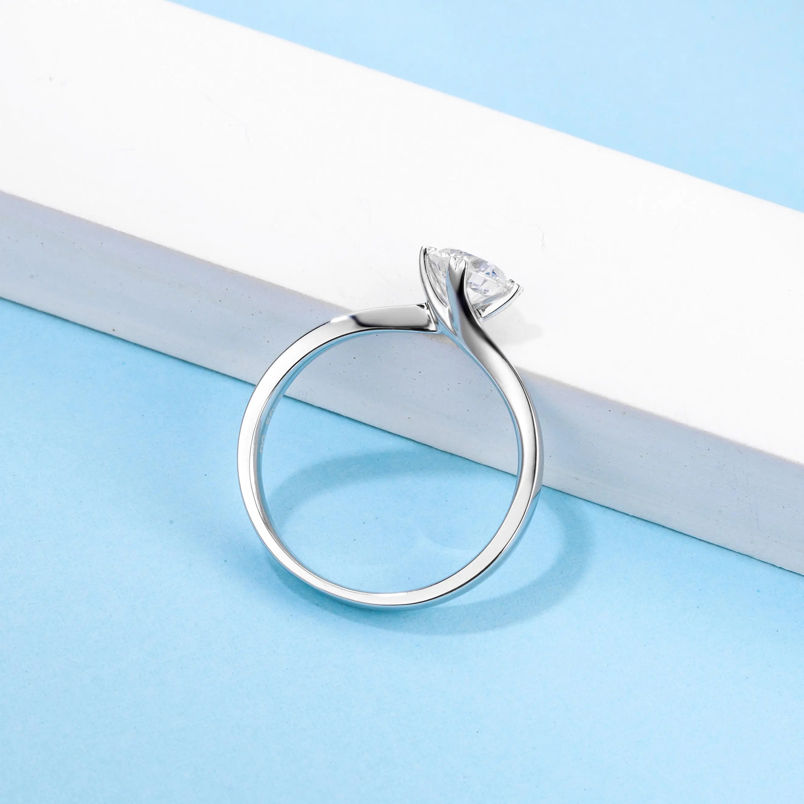 2022  GRA certificate most popular 925 moissanite diamond ring gems