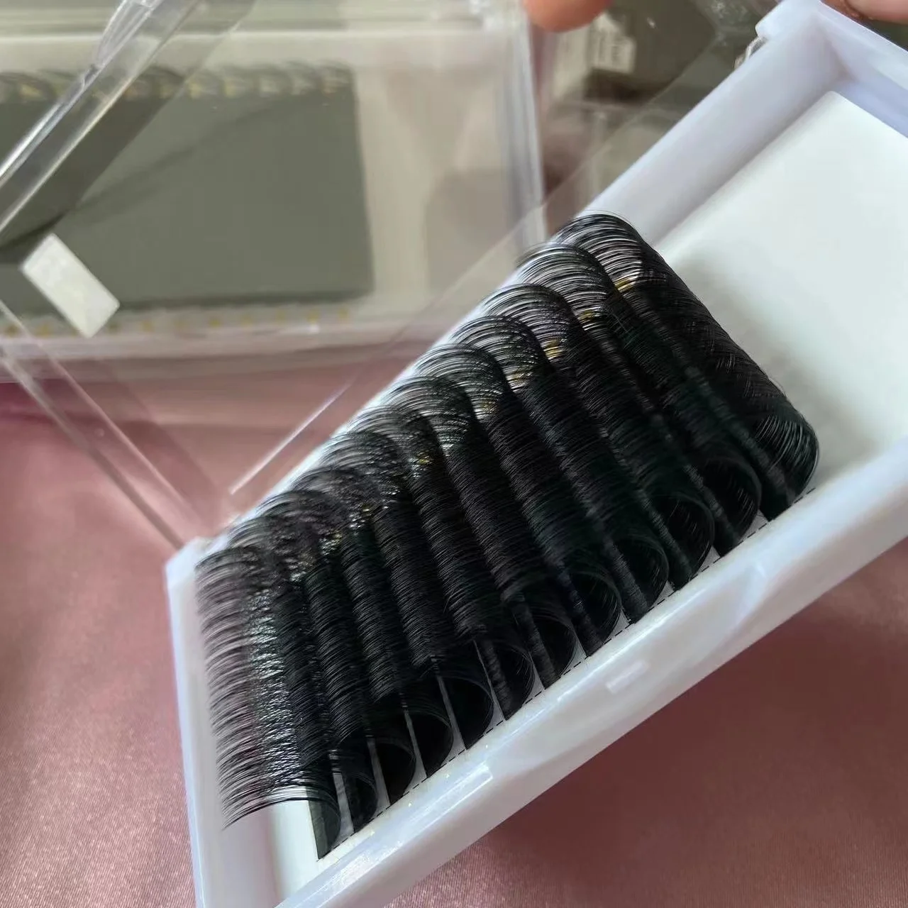 Volume lash extensions 05  no sticky and fan smoothly premium quality eyelash extension supplies