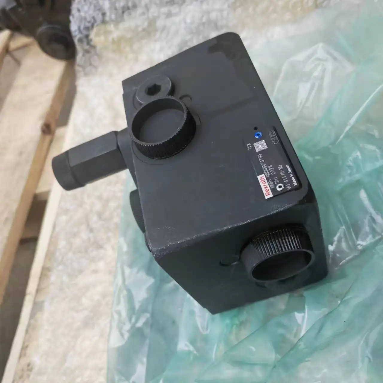 569-43-83140 самосвалов Клапан Загрузки аккумулятора HD325-7 HD405-7 HD465-7 HD605-7 клапан заряда в сборе