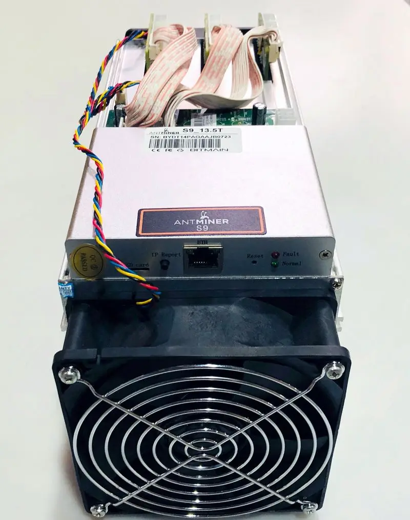 Новый используется ant miner eth s9j t3s гидро z15e usb бу s9k hastboard хэшрейт t 17 термоклея 540 ГБ s19 s9-14 th j pro 104