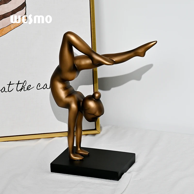 Nordic Home Decor Female Body Curvy Full-body Matte Gold Mannequin Yoga Girl Model Dummy Display Decorative Objects