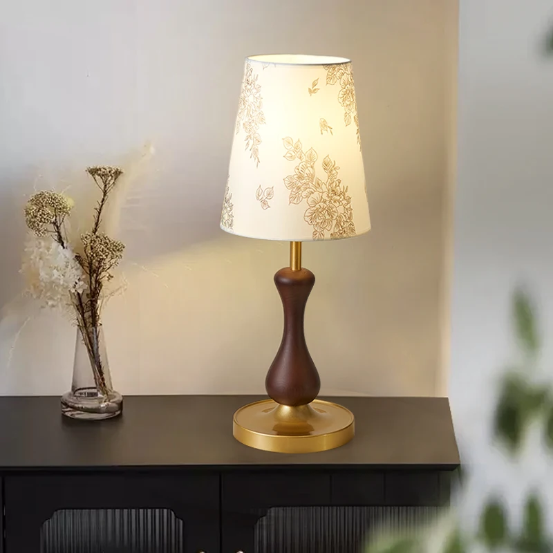 Retro Creativity Table Lamp Modern LED Desk lamps home decor Living Room Hotel Bedroom bedside lamp Desk Light