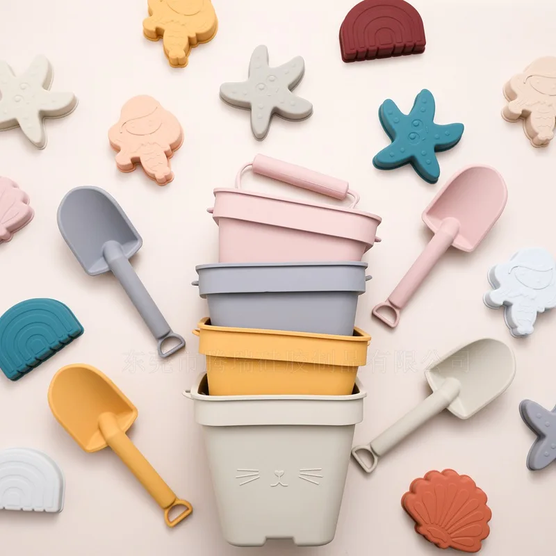 BPA FREE Portable Silicone Sand Bucket Toys Customized Silicone Beach Toys Silicone Bucket Pail and Spade sets