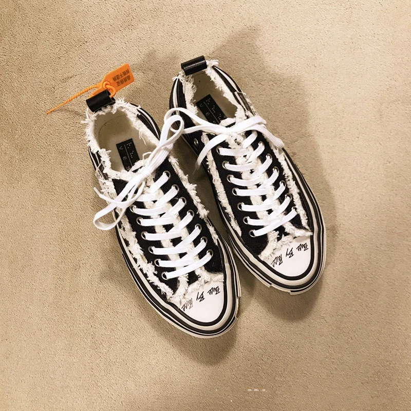 2023 Chic Canvas Sneaker Black Platform Tassels Walking Style Lace up Women Casual Shoes