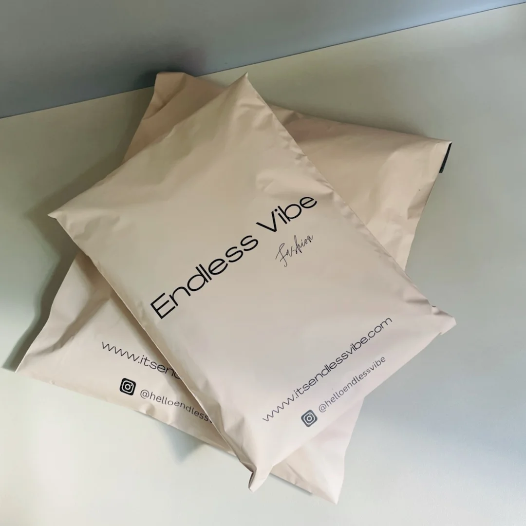 100% биоразлагаемая матовая персиковая индивидуальная Экологически чистая устойчивая упаковка для футболок и одежды, почтовый пакет с индивидуальным логотипом