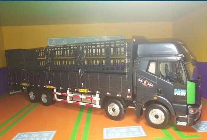 High quality Chinese truck model faw truck alloy model