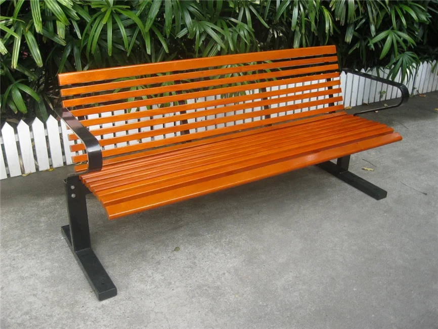 Длинное дерево и металл скамейка стул со спинкой