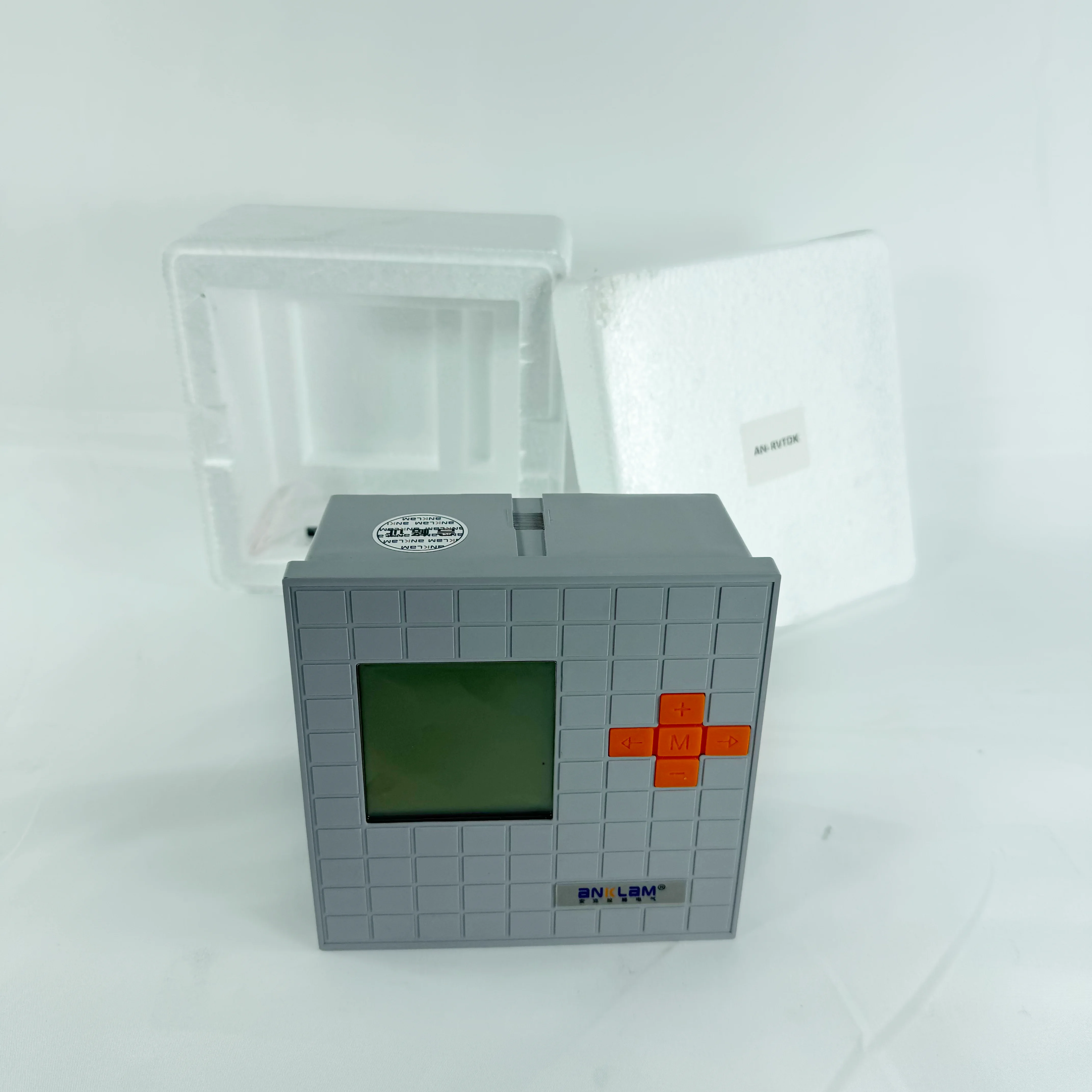 Custom Power Factor Controller used in the distribution box