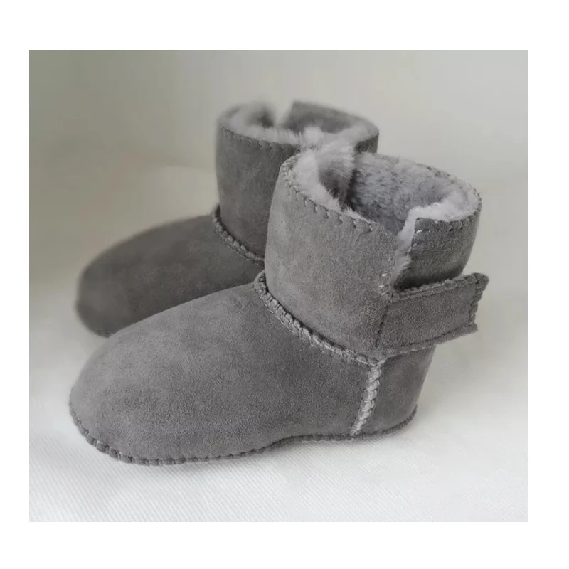 Custom Eco-friendly Soft Children Sheepskin Boots Kids Spanish Merino Sheepskin Baby Shoes Lambskin Wool Warm Winter Baby Shoes