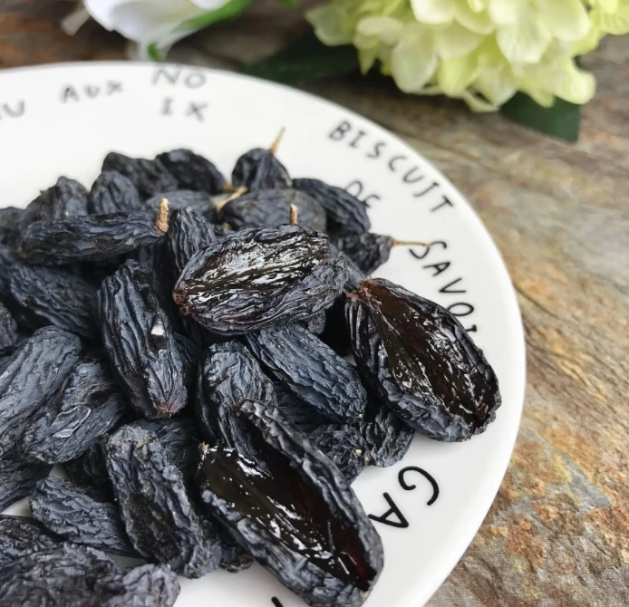 Black Fresh Sweet Sour Delicious Fruit Dried Grapes Raisins