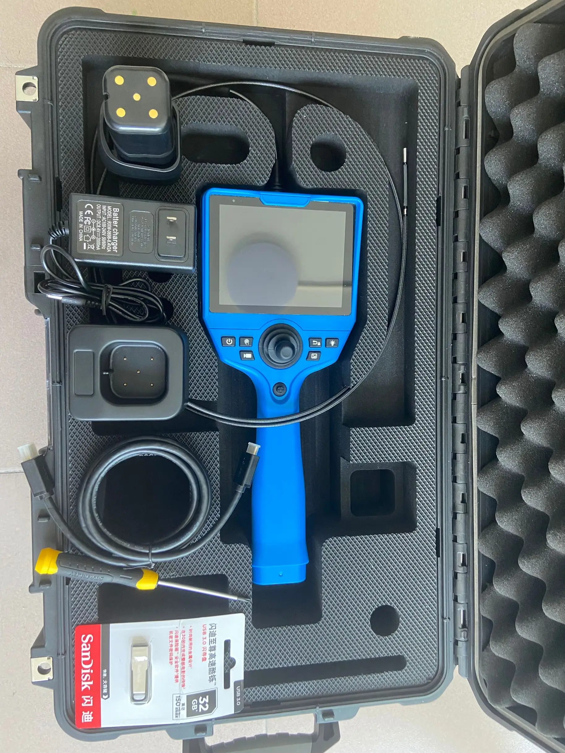 Flexible Industrial Videoscope Inspection Camera 5.2' Display Waterproof IP67 Photo Editing HD Camera 360 Degree Joystick