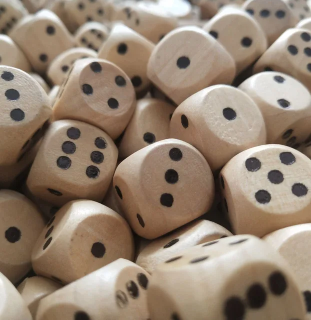 Factory direct 20mm 6sides customize game dice secy dice cube toys colorful blank wooden dice