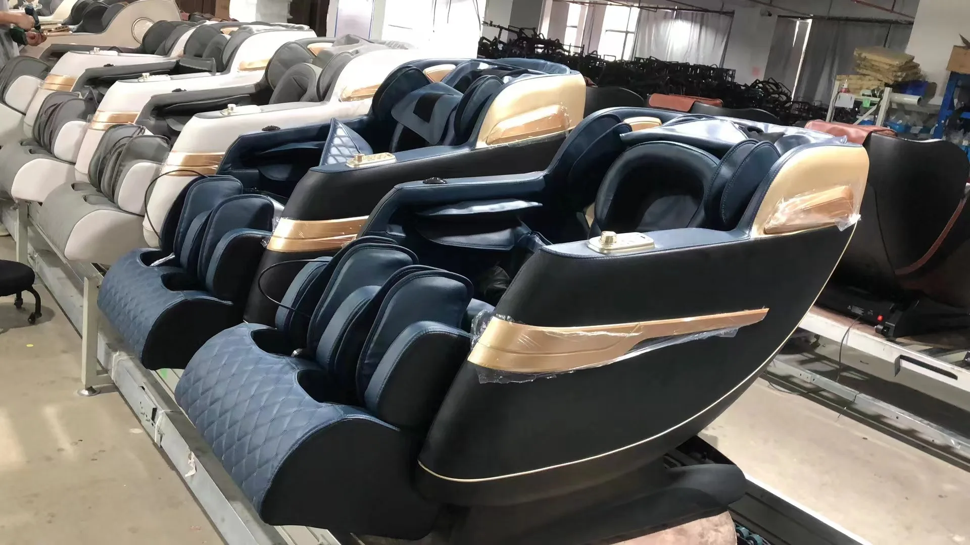 VCT-502F 2024 Fixed Point Luxury Rolling Cheap Price Zero Gravity Massage Chair Malaysia Full Body White Massage Chair