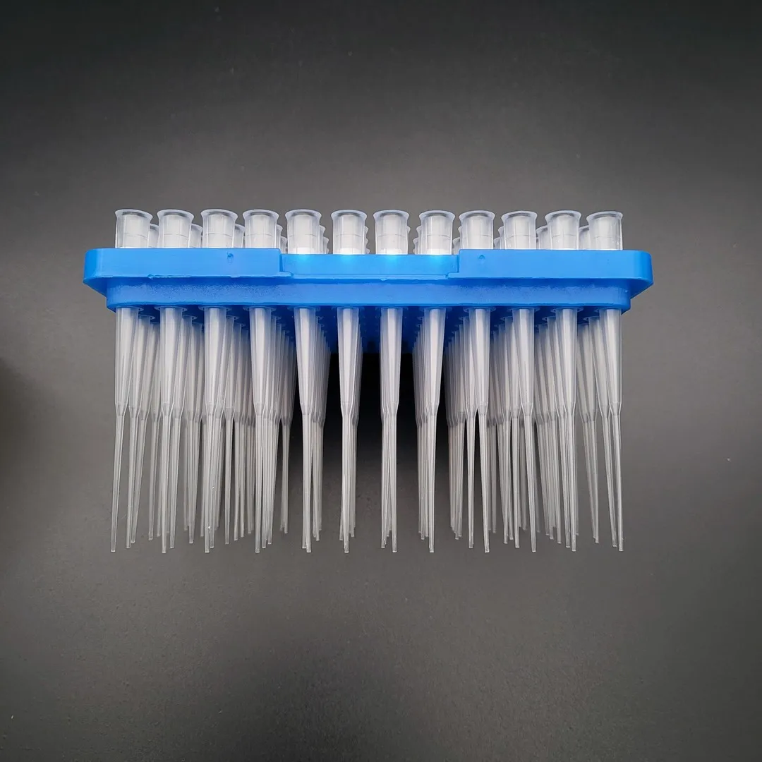 Sterilization low retention 200uL Polypropylene transparent tip packed in Rack Great for Loading Gels in Thin Wells