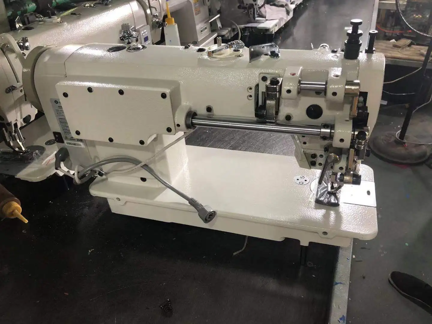 QK-8700D Механическая высокоскоростная швейная машина с прямым приводом