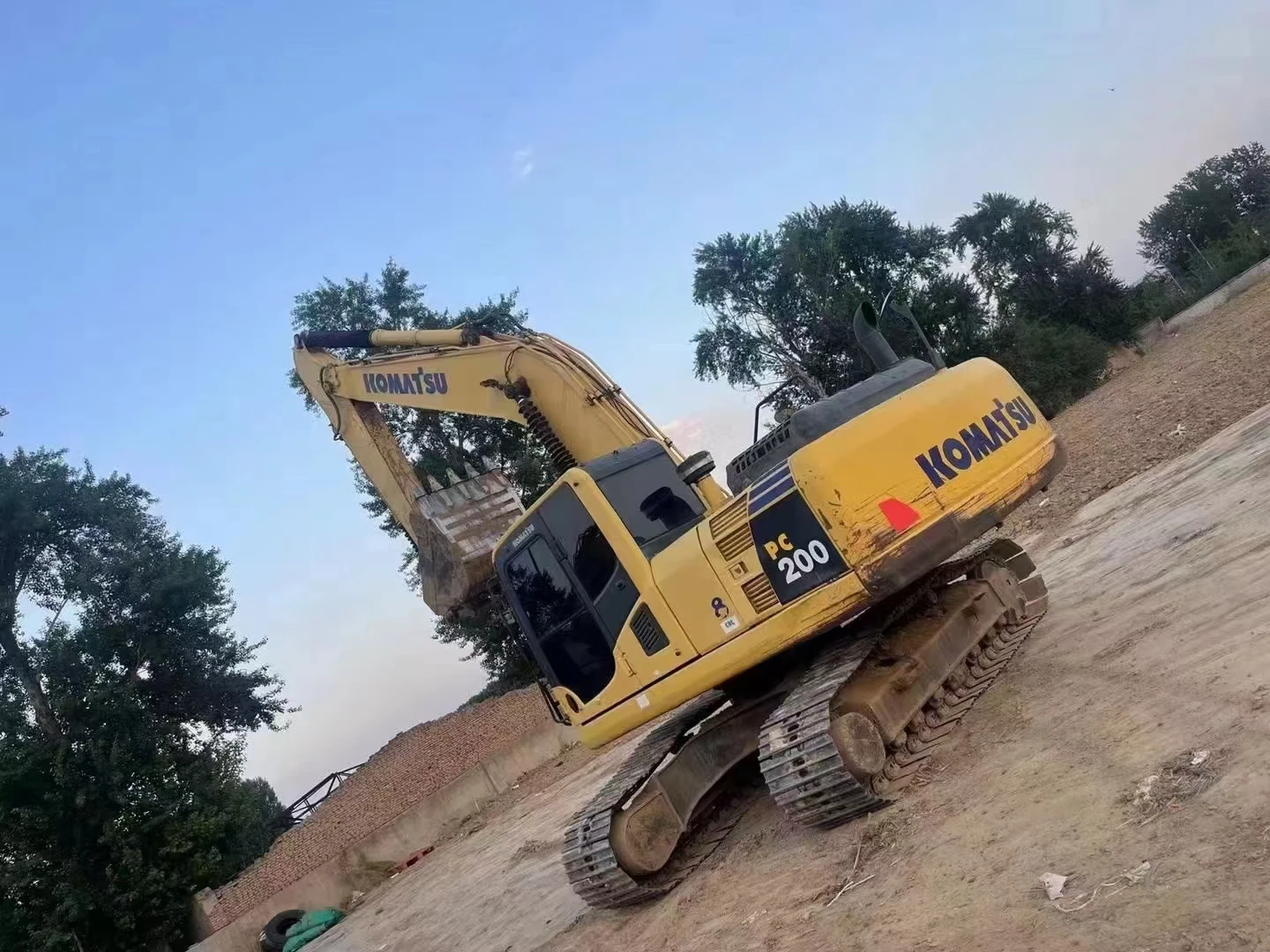 Used Komatsu 200 Back Hoe Loader Earthmoving Excavator Good Condition Secondhand  Komatsu Crawler Excavator