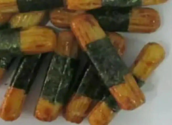 Traditional Delicious Rice Savory Cracker Mix No Frying Wrapped With Seaweed