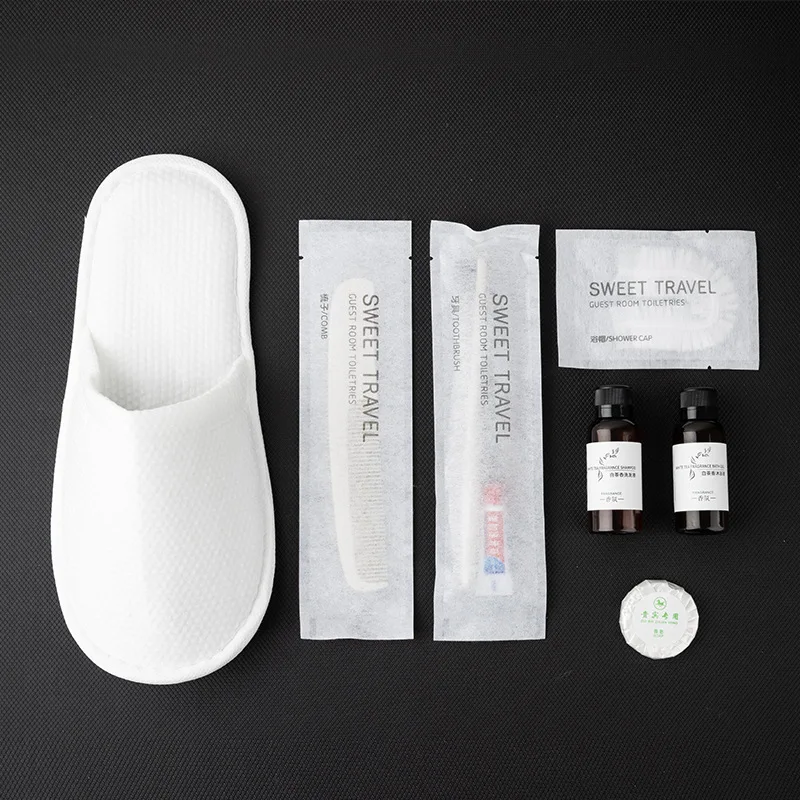 Eco Friendly Spa Bottle Shower Shampoo Toiletries Product Mini Toiletries for Hotel Travel Toiletries Kit Set