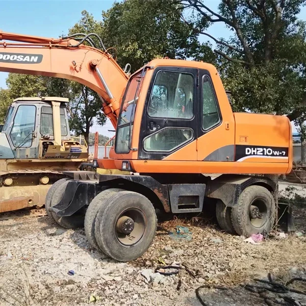 Used Doosan 210 wheel excavator,doosan dh210w-7 earth moving excavator doosan machinery 210