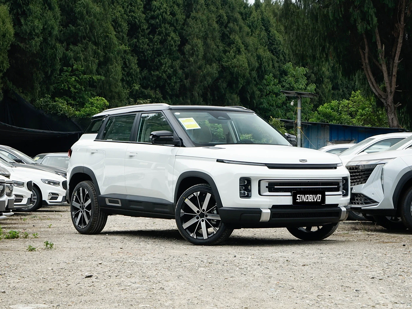 Latest Version Chinese Car 2025 2024 Geely ICON Linglong 1.5TD Jinxi Version Off-Road SUV Cheap Price Gasoline Car Gas Petrol